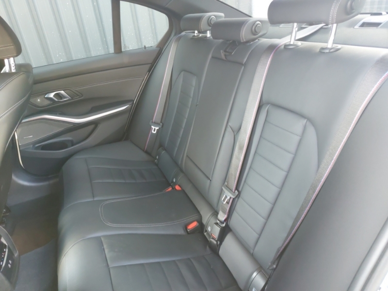 BMW 3 Series Saloon YE24VSP White #6