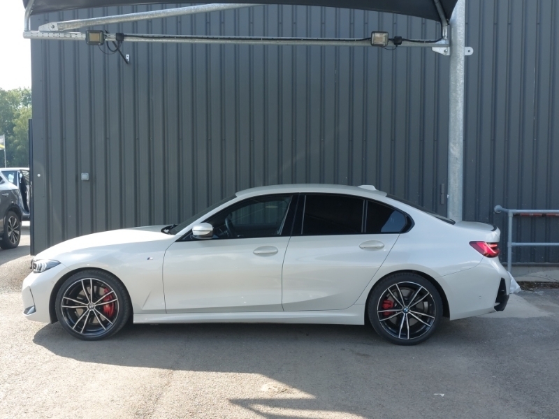 BMW 3 Series Saloon YE24VSP White #4