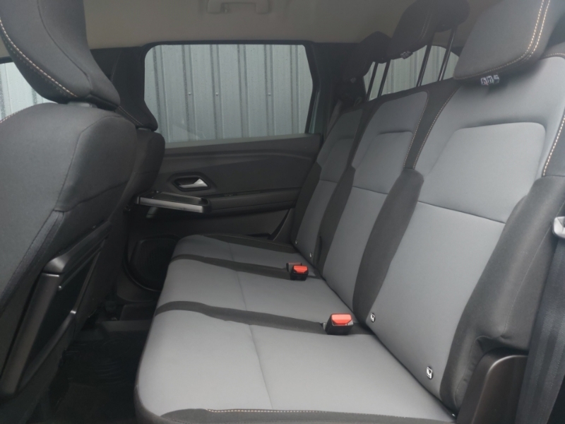 Dacia Jogger 1.6 Hev Extreme Green #6