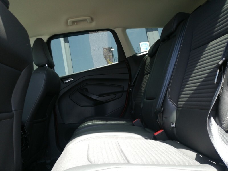 Ford Kuga 1.5 Tdci Titanium 2Wd NK68YEF Red #6
