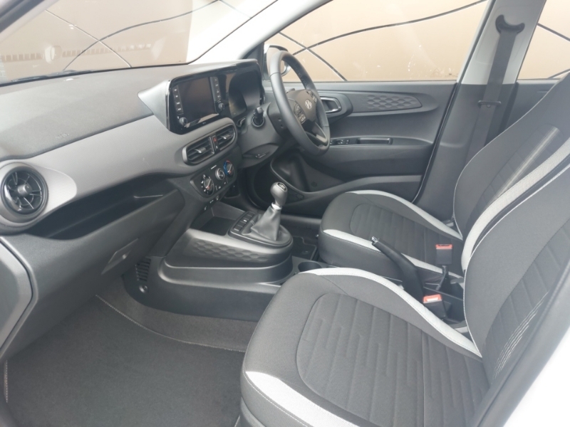 Hyundai I10 1.0 63 Advance Nav ET25URP Grey #5