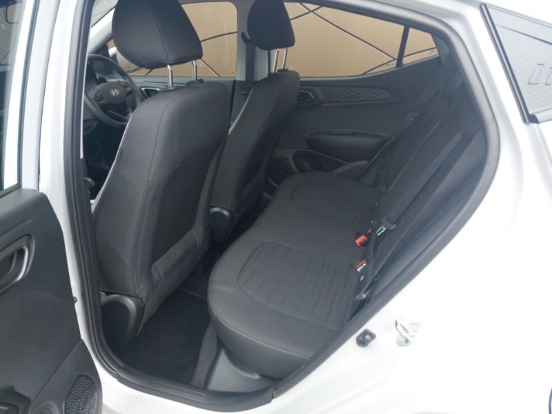 Hyundai I10 1.0 63 Advance Nav ET25URP Grey #6