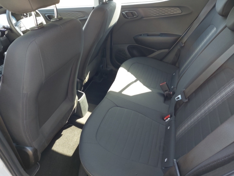 Hyundai I10 1.0 63 Advance Nav EO75YXE Grey #6