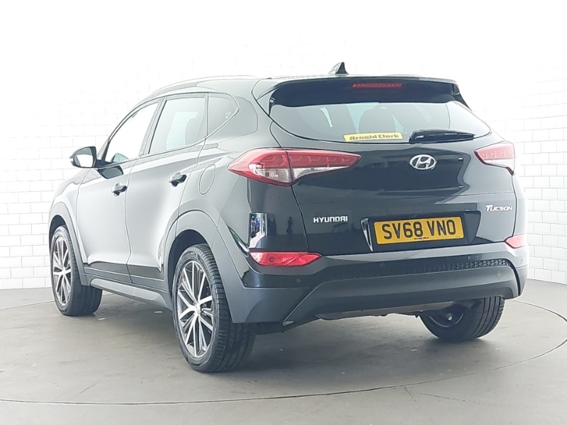 Hyundai Tucson 1.7 Crdi Blue Drive Go Se 2Wd Dct SV68VNO Black #2