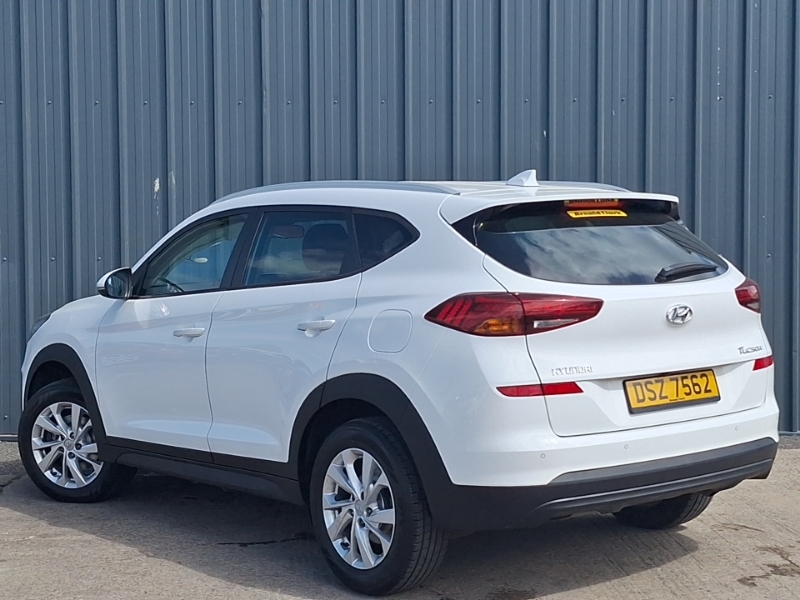Hyundai Tucson 1.6 Gdi Se Nav 2Wd DSZ7562 White #2