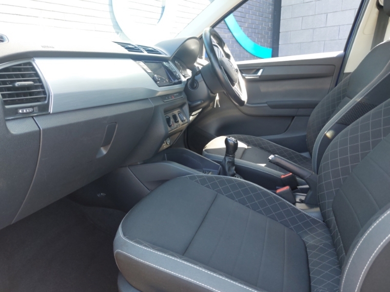 Skoda Fabia 1.0 Mpi 75 Se SH19XJY Blue #5