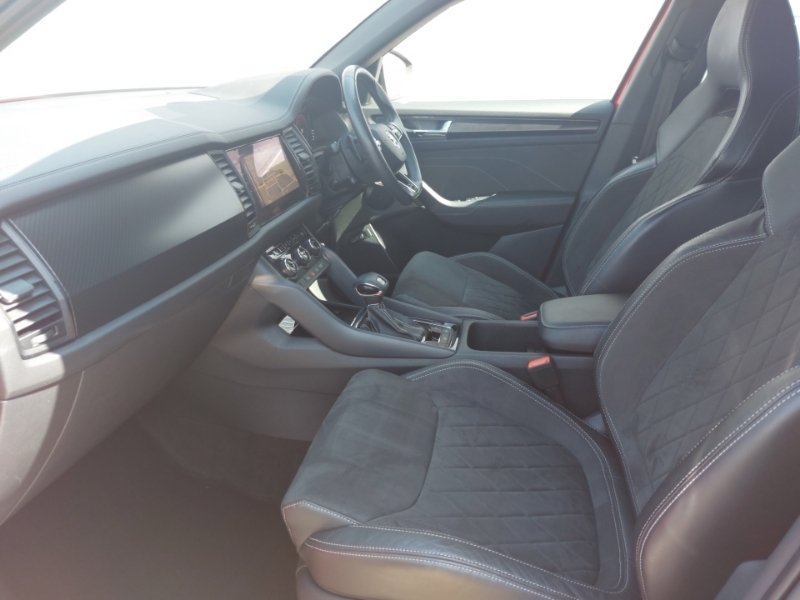 Skoda Kodiaq 2.0 Tdi 200 Sport Line 4X4 Dsg 7 Seat DE71LLR Red #5