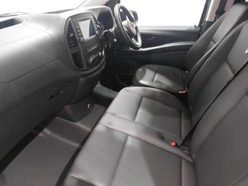 Mercedes-Benz Vito 114 Cdi Pro 9-Seater 9G-tronic KX24OUJ Black #5