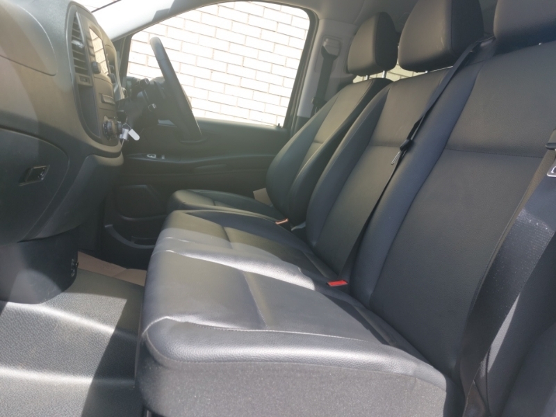 Mercedes-Benz Vito 114 Cdi Pro 9-Seater 9G-tronic KX24OXK Black #5