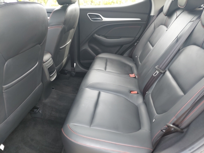 MG ZS 1.5 Vti-tech Exclusive Black #6