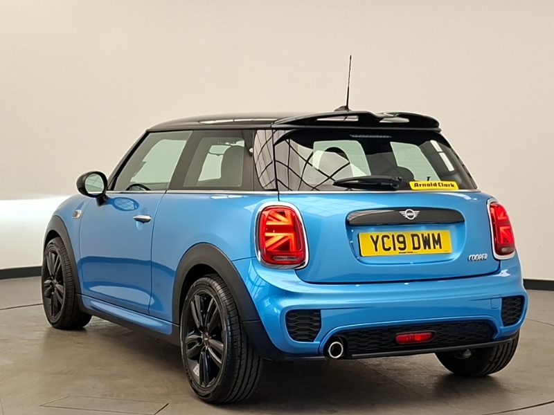 Mini Hatch 1.5 Cooper Sport II YC19DWM Blue #2