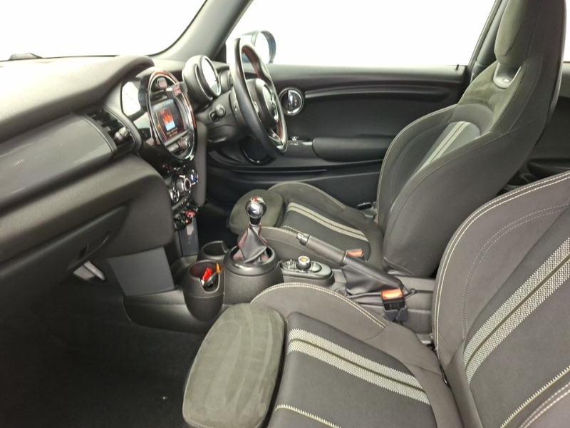 Mini Hatch 1.5 Cooper Sport II YC19DWM Blue #5