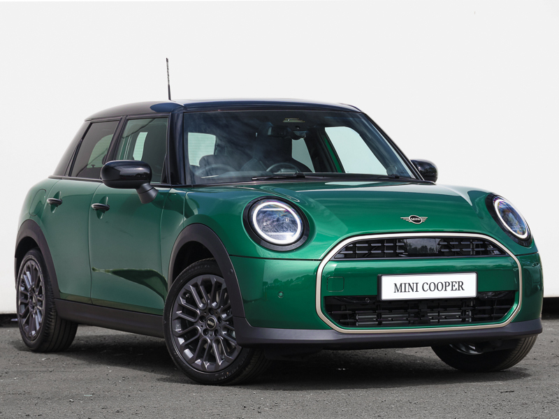 Mini Hatch 1.5 C Exclusive Level 2 Green