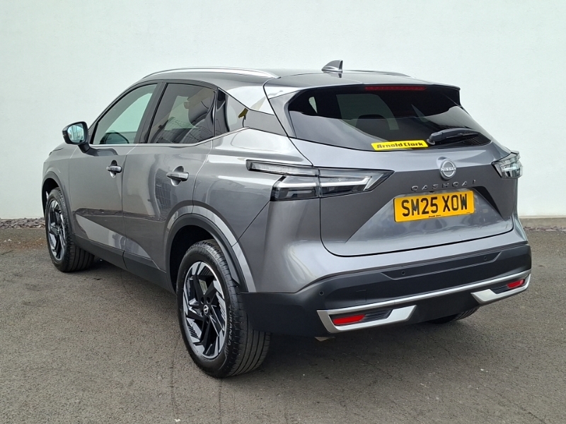 Nissan Qashqai 1.3 Dig-t Mh N-connecta Glass Roof SM25XOW Grey #2