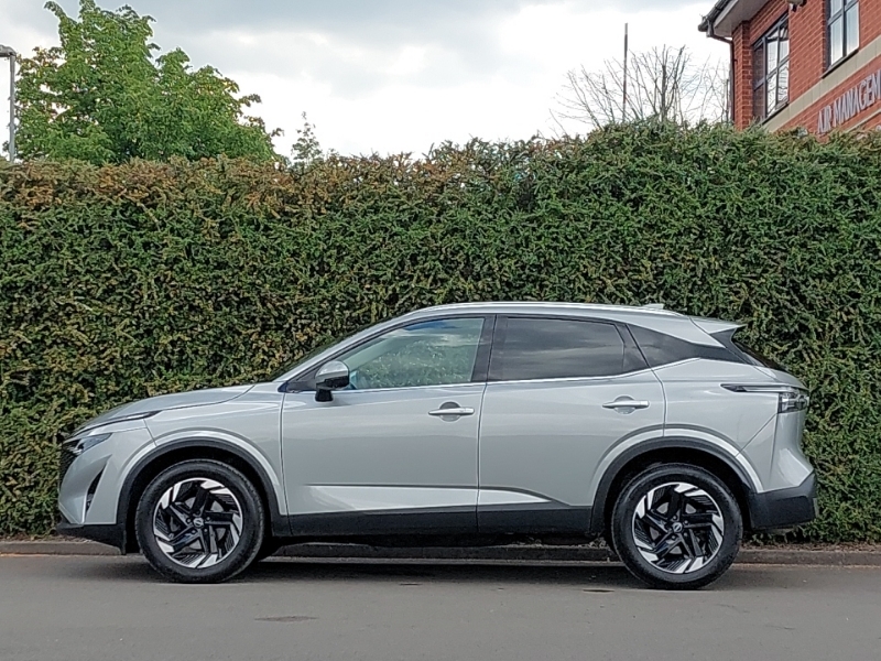 Nissan Qashqai 1.3 Dig-t Mh N-connecta Glass Roof SM25XCV Silver #4