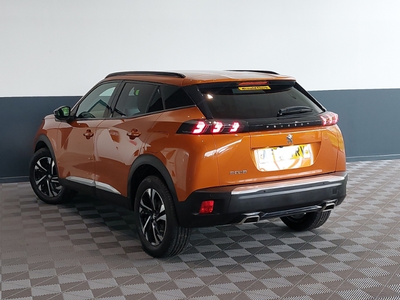 Peugeot 2008 1.2 Puretech 130 Allure Premium AF23YRV Orange #2