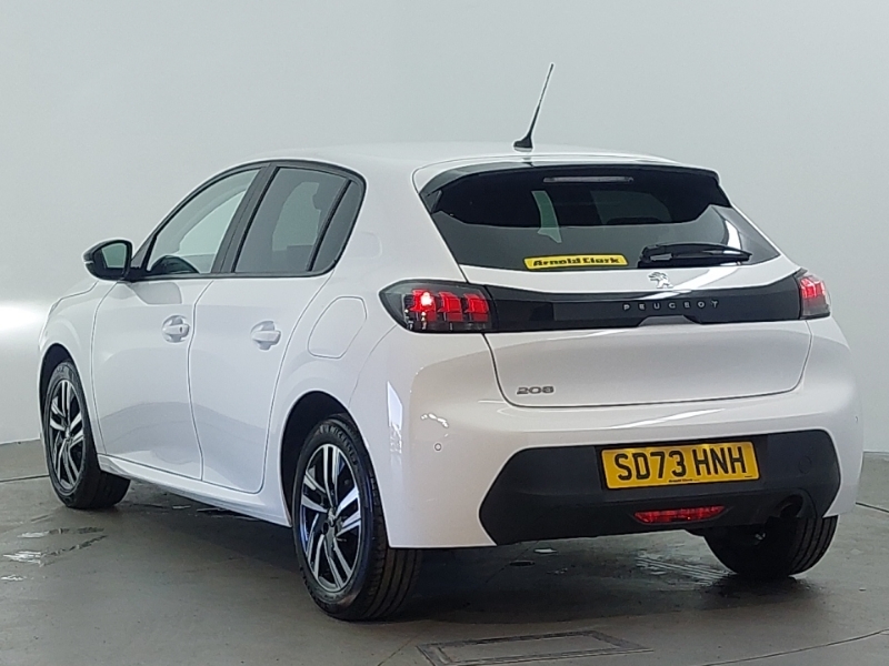 Peugeot 208 1.2 Puretech Active Premium SD73HNH White #2