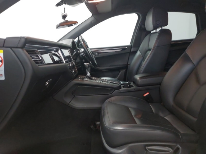 Porsche Macan S Pdk GX69ULP Black #5
