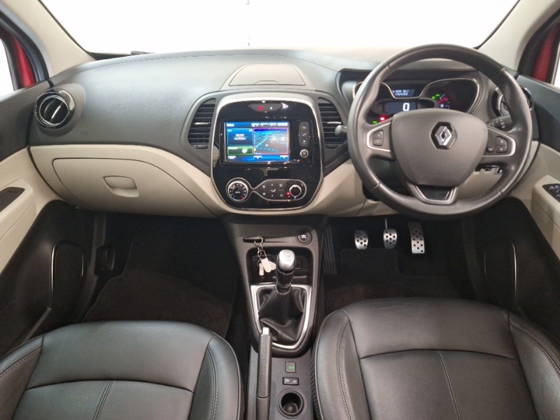 Renault Captur 1.3 Tce 130 Gt Line Red #3