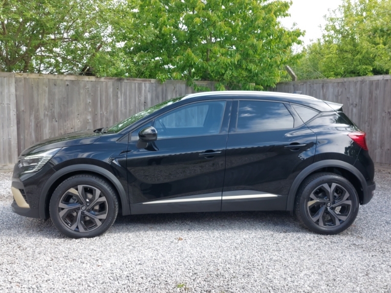 Renault Captur 1.6 E-tech Full Hybrid 145 Engineered BJ73CUC Black #4
