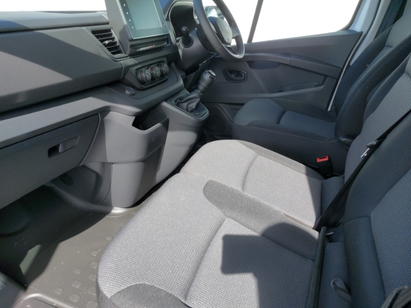 Renault Trafic Sl30 Blue Dci 130 Advance Safety Van White #5
