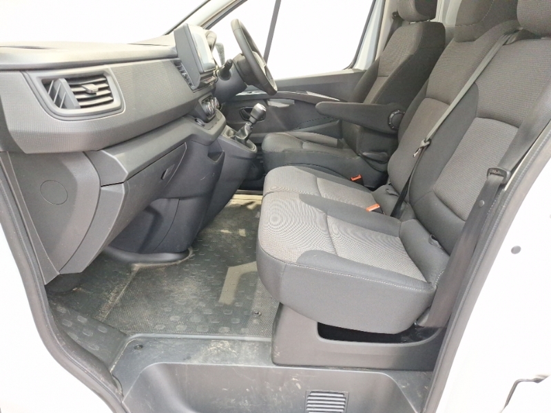 Renault Trafic Ll30 Blue Dci 130 Advance Safety Van SG74JVV White #5