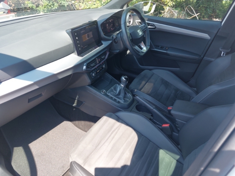 Seat Ibiza 1.0 Tsi 110 Xcellence Lux DE23XYW White #5