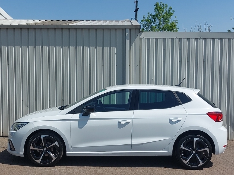 Seat Ibiza 1.0 Tsi 95 Fr Sport BF24WXX White #4