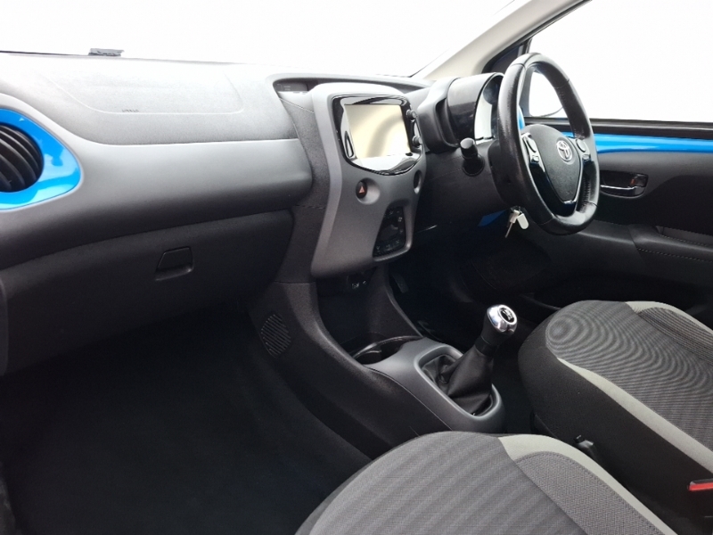 Toyota Aygo 1.0 Vvt-i X-press KV68LVM Blue #5