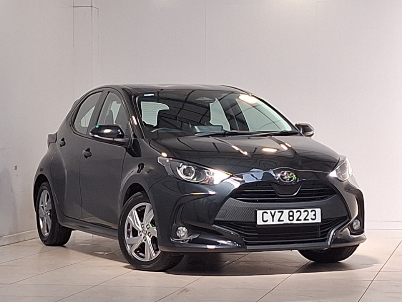 Toyota Yaris 1.5 Hybrid Icon Cvt Black