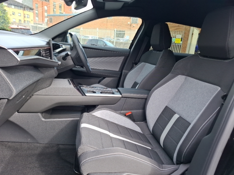 Vauxhall Grandland 1.2 Hybrid 145 Design E-dct6 SG26OTD Black #5