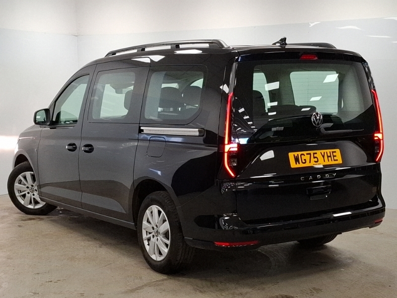 Volkswagen Caddy Maxi Life 1.5 Tsi Life 116 Dsg Tech Pack Black #2