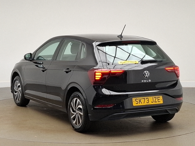 Volkswagen Polo 1.0 Life Black