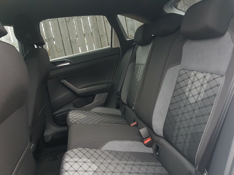 Volkswagen Taigo 1.5 Tsi 150 Black Edition Dsg  White #6
