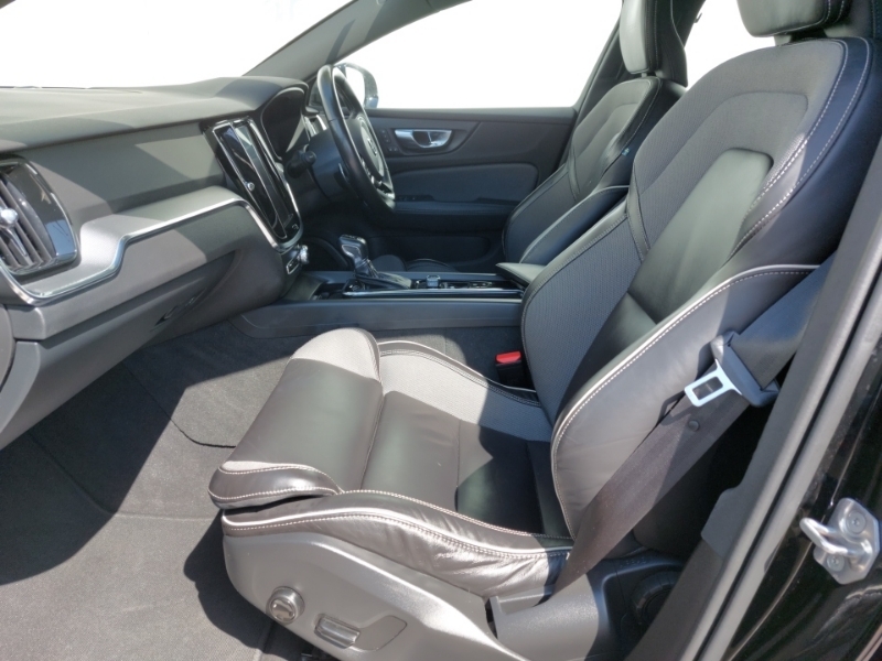 Volvo S60 2.0 T5 R Design Plus Black #5