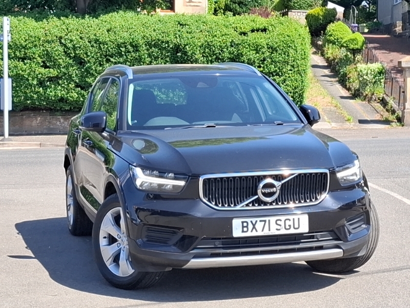 Volvo XC40 1.5 T3 163 Momentum Geartronic Black