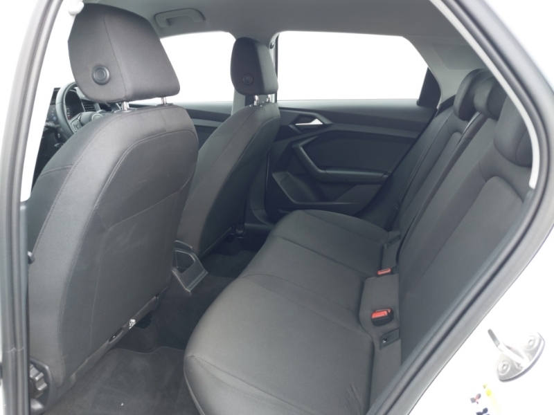 Audi A1 25 Tfsi Technik WJ23KMM White #6
