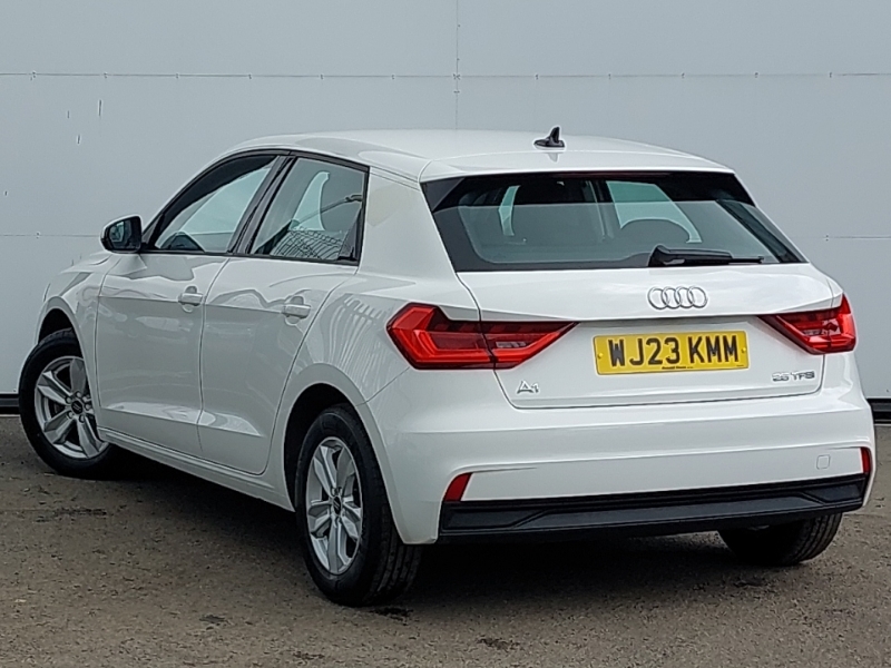 Audi A1 25 Tfsi Technik WJ23KMM White #2