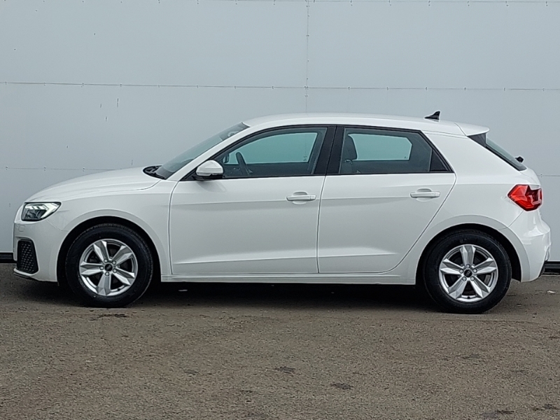Audi A1 25 Tfsi Technik WJ23KMM White #4