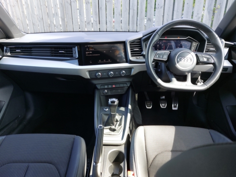 Audi A1 25 Tfsi Black Edition SV23NWJ White #3