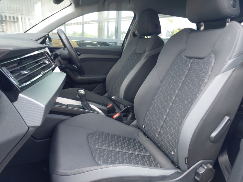 Audi A1 25 Tfsi Sport S Tronic EX23DFC Black #5
