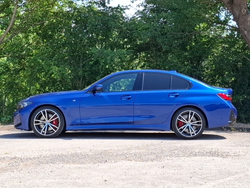 BMW 3 Series 320D Mht M Sport Step Pro Pack YA24UUL Blue #4