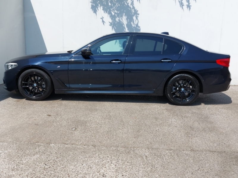 BMW 5 Series 520I M Sport VU18DPX Black #4