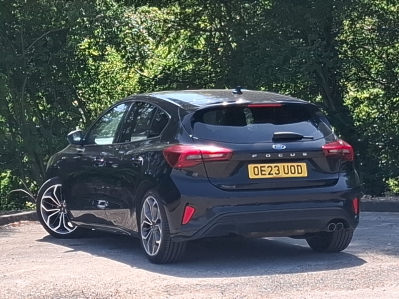 Ford Focus 1.5 Ecoblue St-line Vignale OE23UOD Black #2