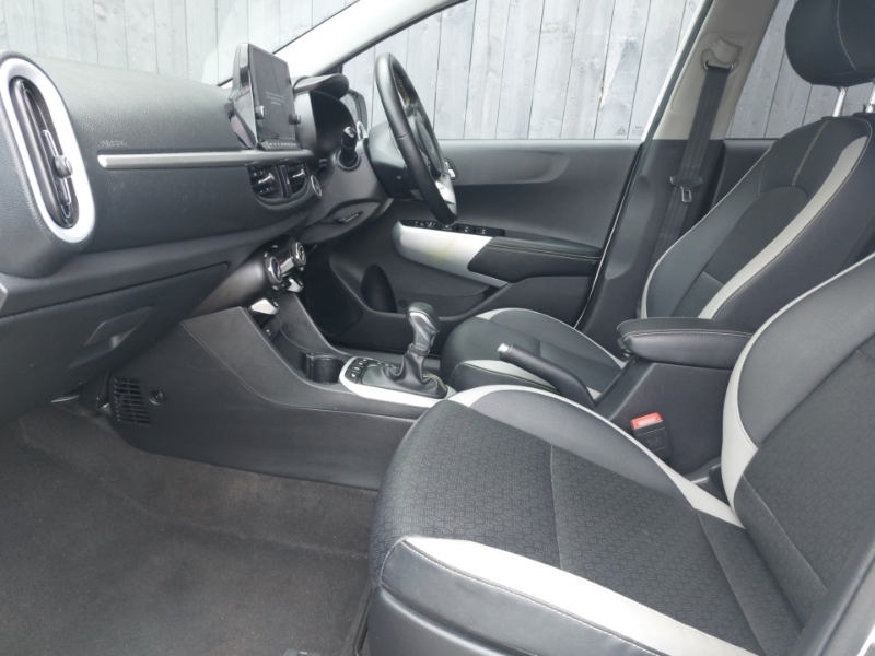 Kia Picanto 1.0 X-line S FT72NBX White #5