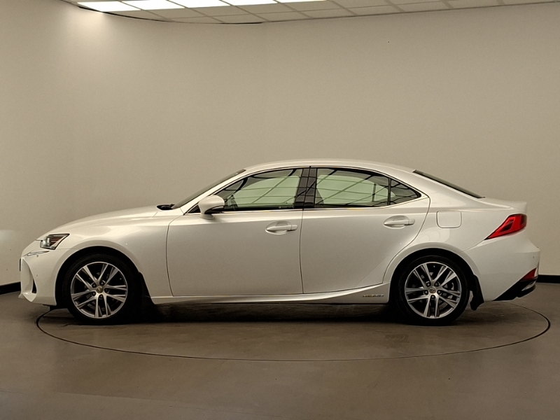 Lexus IS 300H Cvt White #4