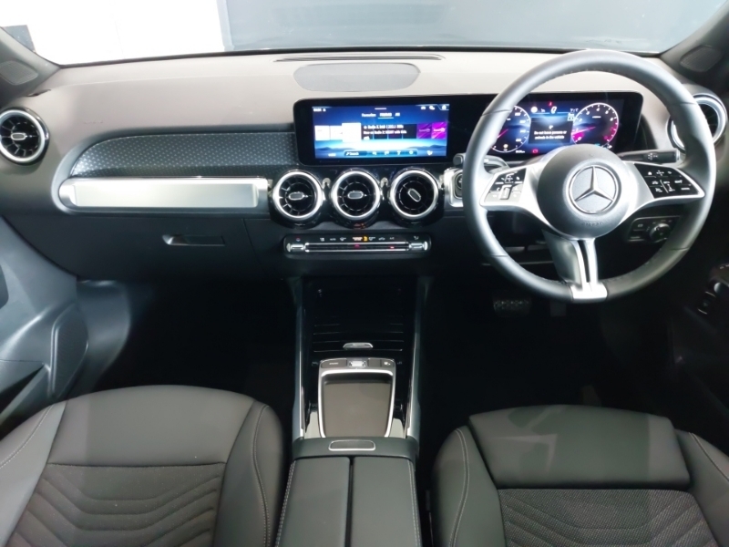 Mercedes-Benz GLB Class Glb 200 Sport Executive 7G-tronic KU25UKL Black #3