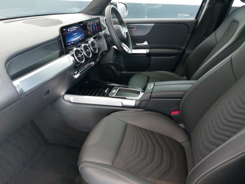 Mercedes-Benz GLB Class Glb 200 Sport Executive 7G-tronic KU25UKL Black #5