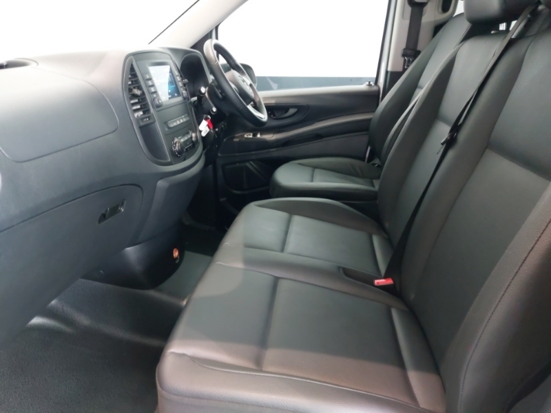 Mercedes-Benz Vito 114 Cdi Pro 9-Seater 9G-tronic KN24YPX White #5