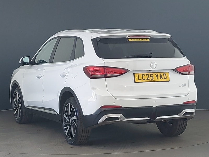 MG ZS 1.5 Hybrid Trophy LC25YAD White #2